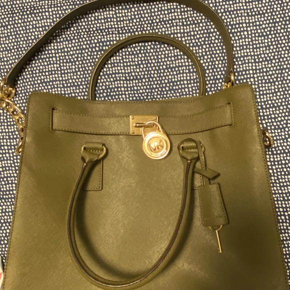 Large Michael Kors Saffiano Leather Tote - Picture 1 of 6